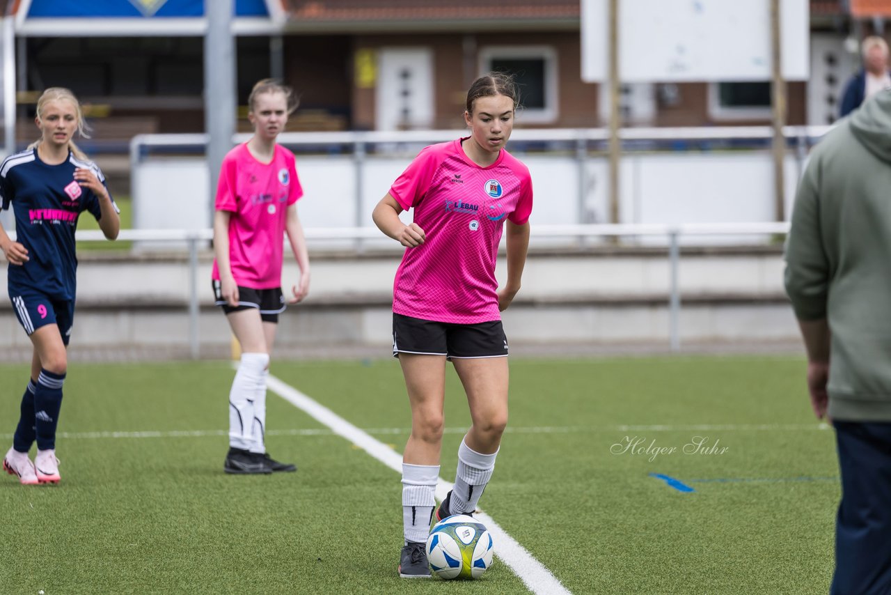 Bild 70 - wCJ Osterroenfelder TSV - VfL Pinneberg : Ergebnis: 0:15